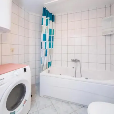 Sea View Complex In Omis 4* Stanici