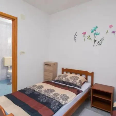 Sea View Complex In Omis 4*