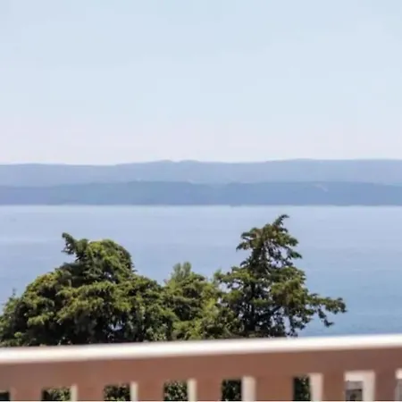 Πανσιόν Sea View Complex In Omis