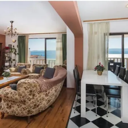 Sea View Complex In Omis Πανσιόν 4*